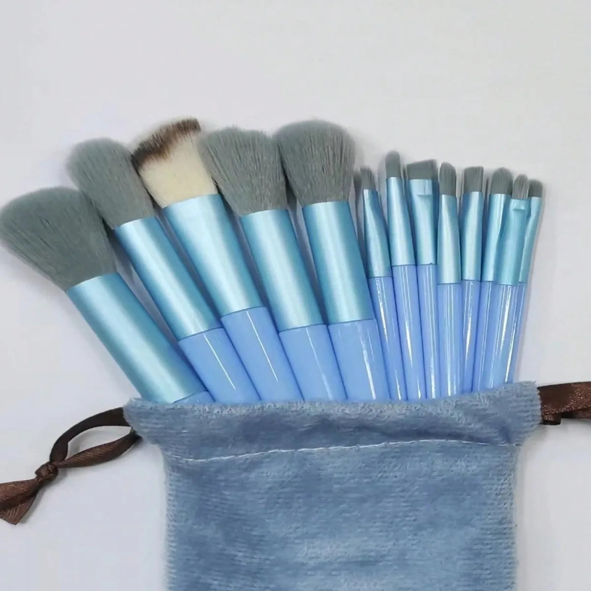 Makeup Brush Set Soft Fluffy Professiona Cosmetic Foundation Powder Eyeshadow Kabuki Blending Make Up Brush Beauty Tool Makeup