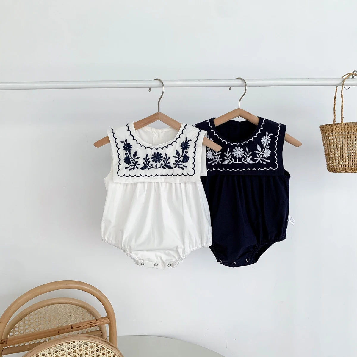 Embroidered Collar Baby Sleeveless Onesies For Girls One Piece Romper Summer Clothes