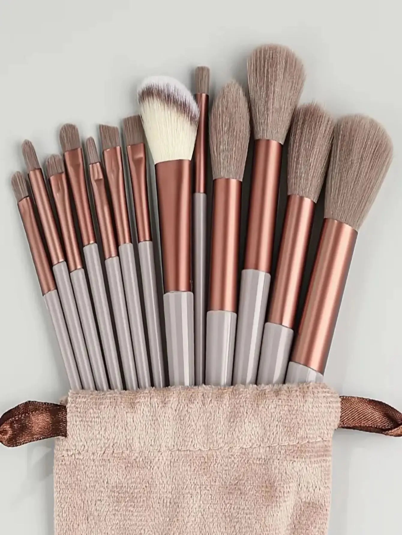 Makeup Brush Set Soft Fluffy Professiona Cosmetic Foundation Powder Eyeshadow Kabuki Blending Make Up Brush Beauty Tool Makeup