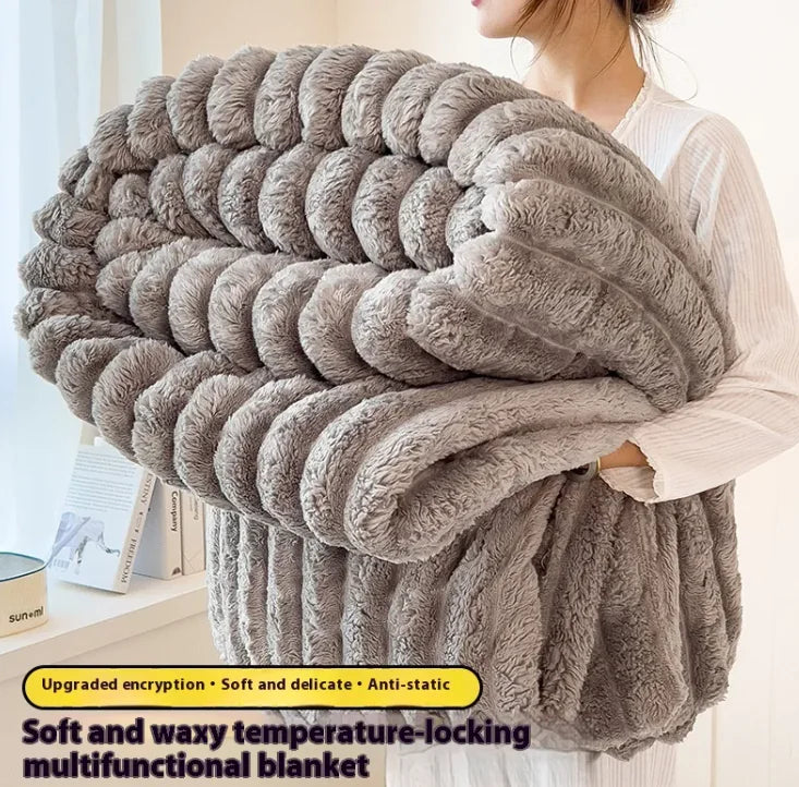 Luxurious Velvet Nap Blanket - Ultra Soft and Warm for Cold Days